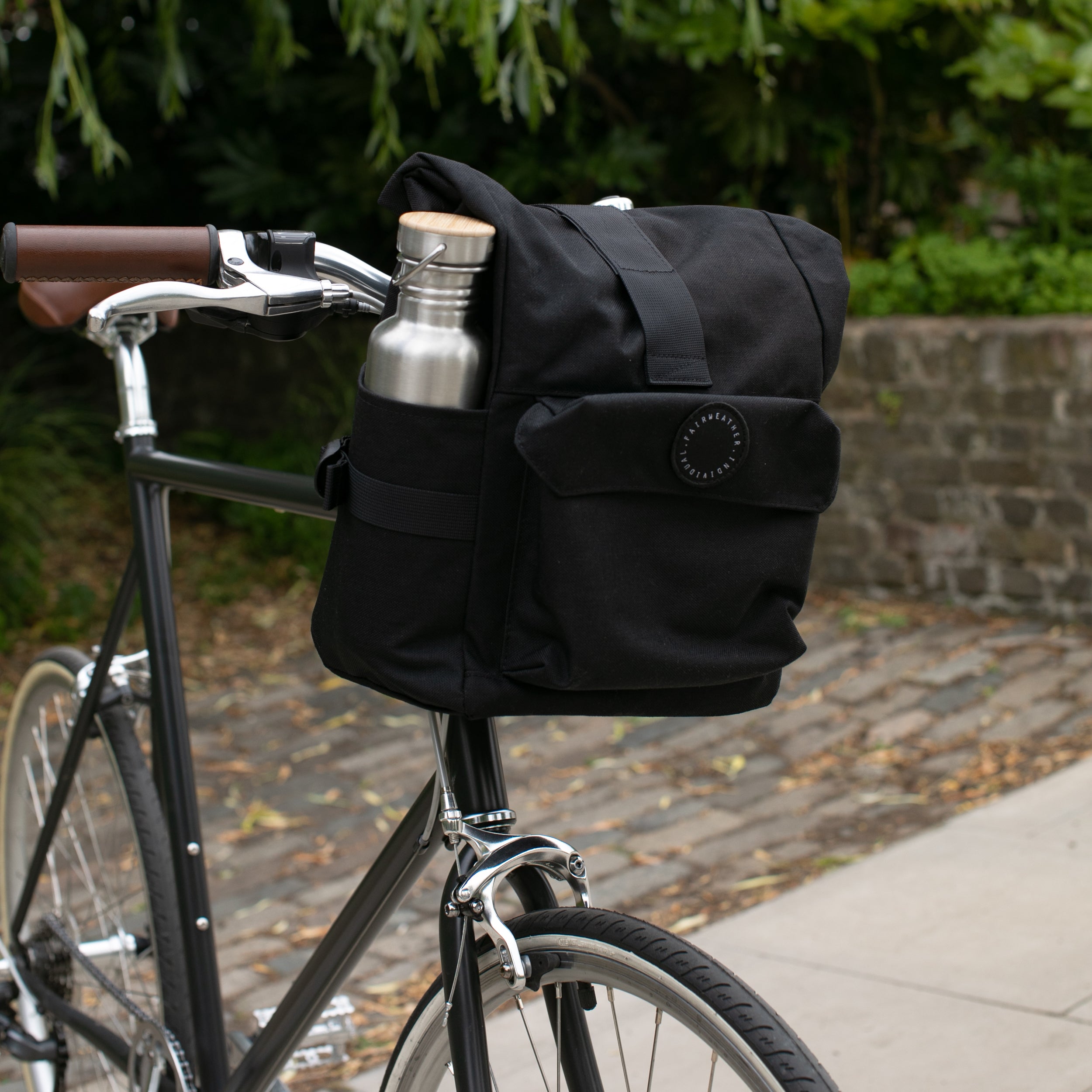 新品低価 ヤフオク! - fairweather multi bike bag black フェアウェザ