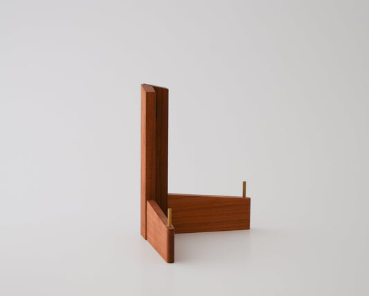 Plate Stand Medium